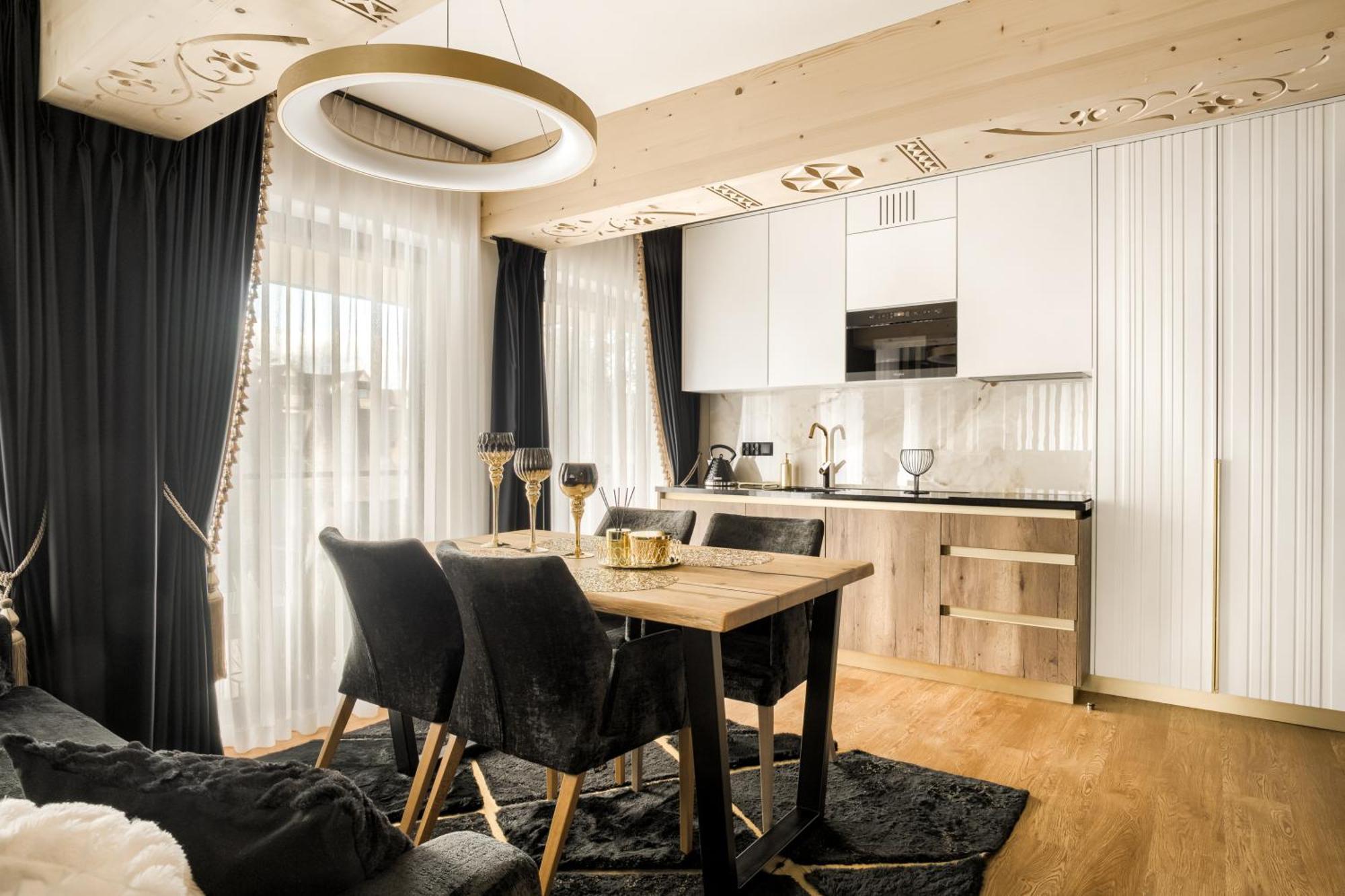 Zlota & - 500m Od Krupowek Aparthotel *