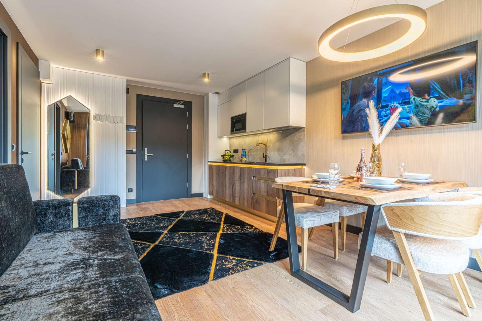 Zlota & - 500m Od Krupowek Aparthotel Zakopane